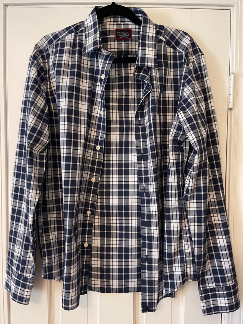 UNTUCKit Navy and White Plaid Long-Sleeve Button-Down Shirt